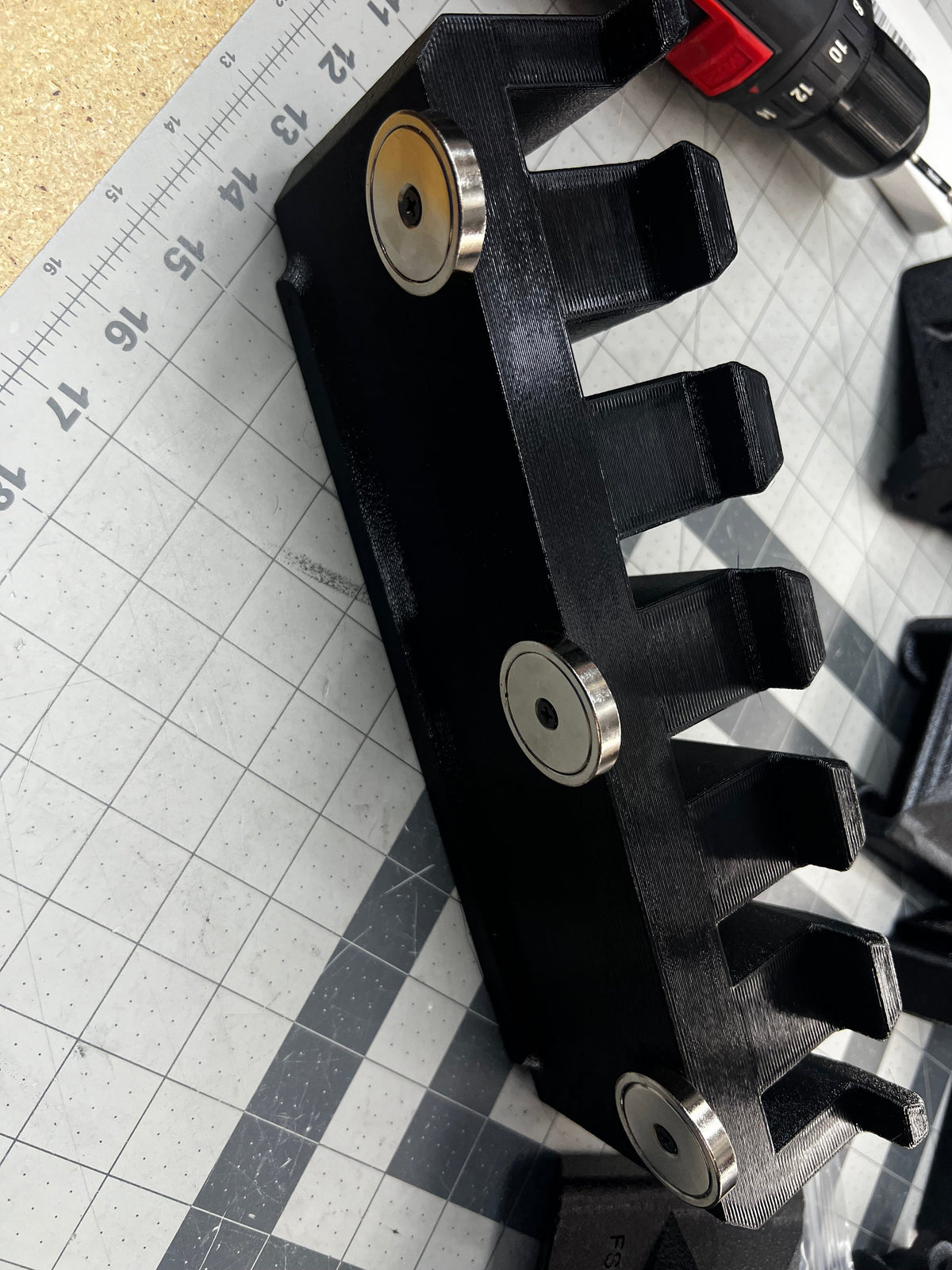 Magnetic Pry Bar Holder