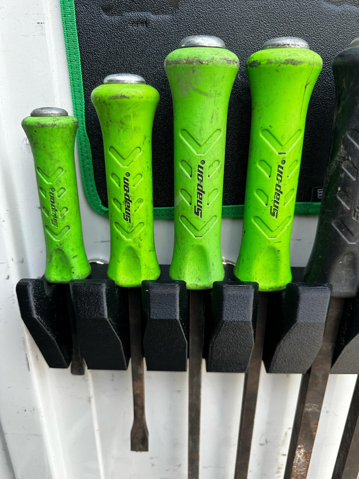Magnetic Pry Bar Holder