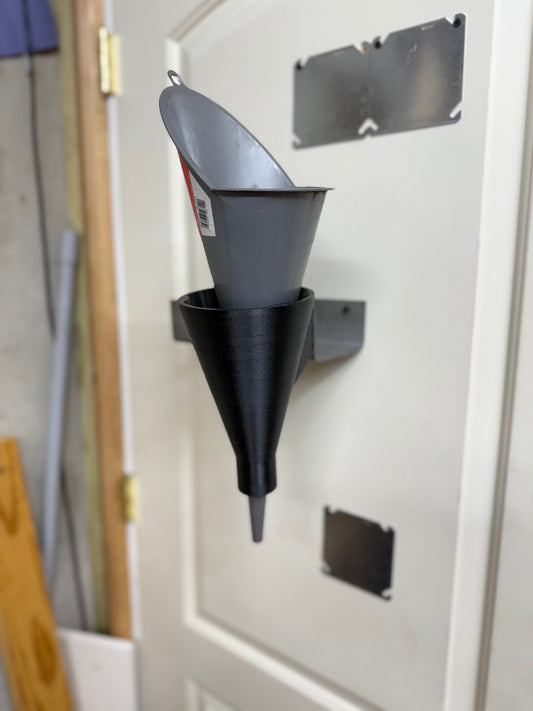 Funnel holder with drip catch