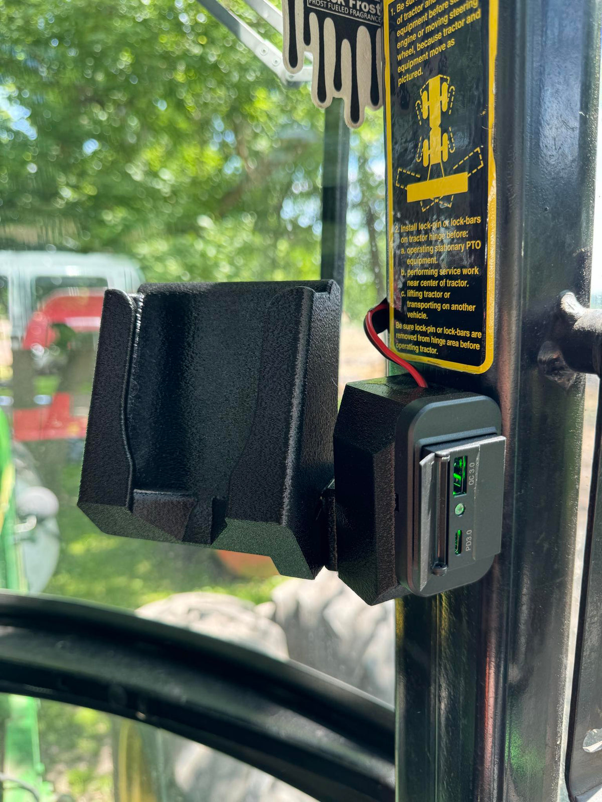 Snap Sip Universal Vertical Post Mount