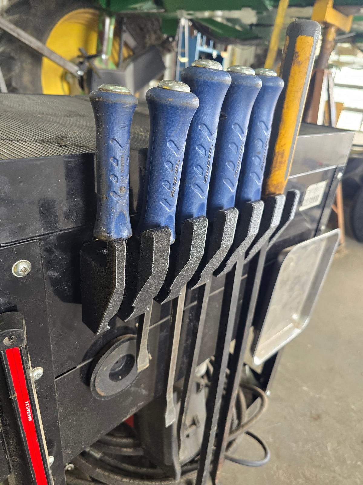 Magnetic Pry Bar Holder